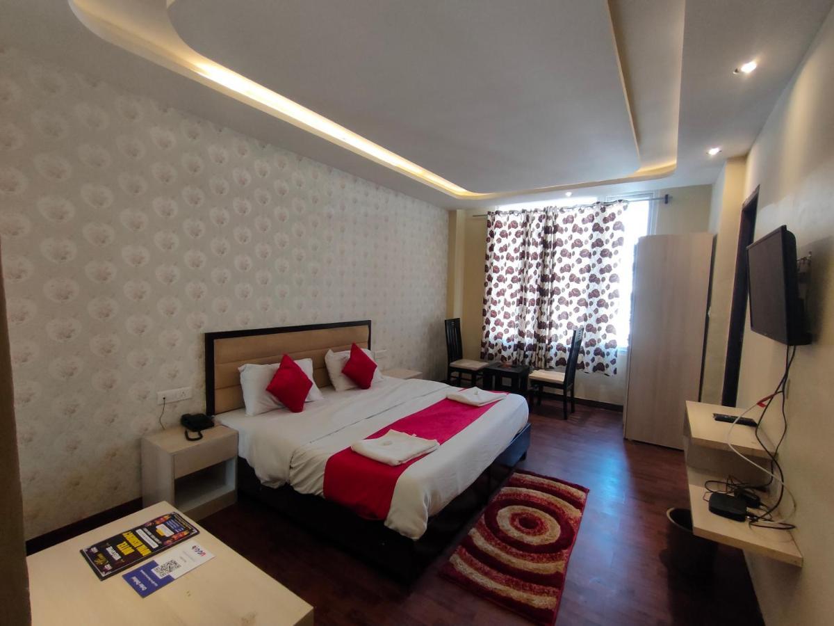 Hotel Royal Residency Manāli Exterior foto